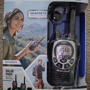 GXT1000VP4 Black Two-Way Radio